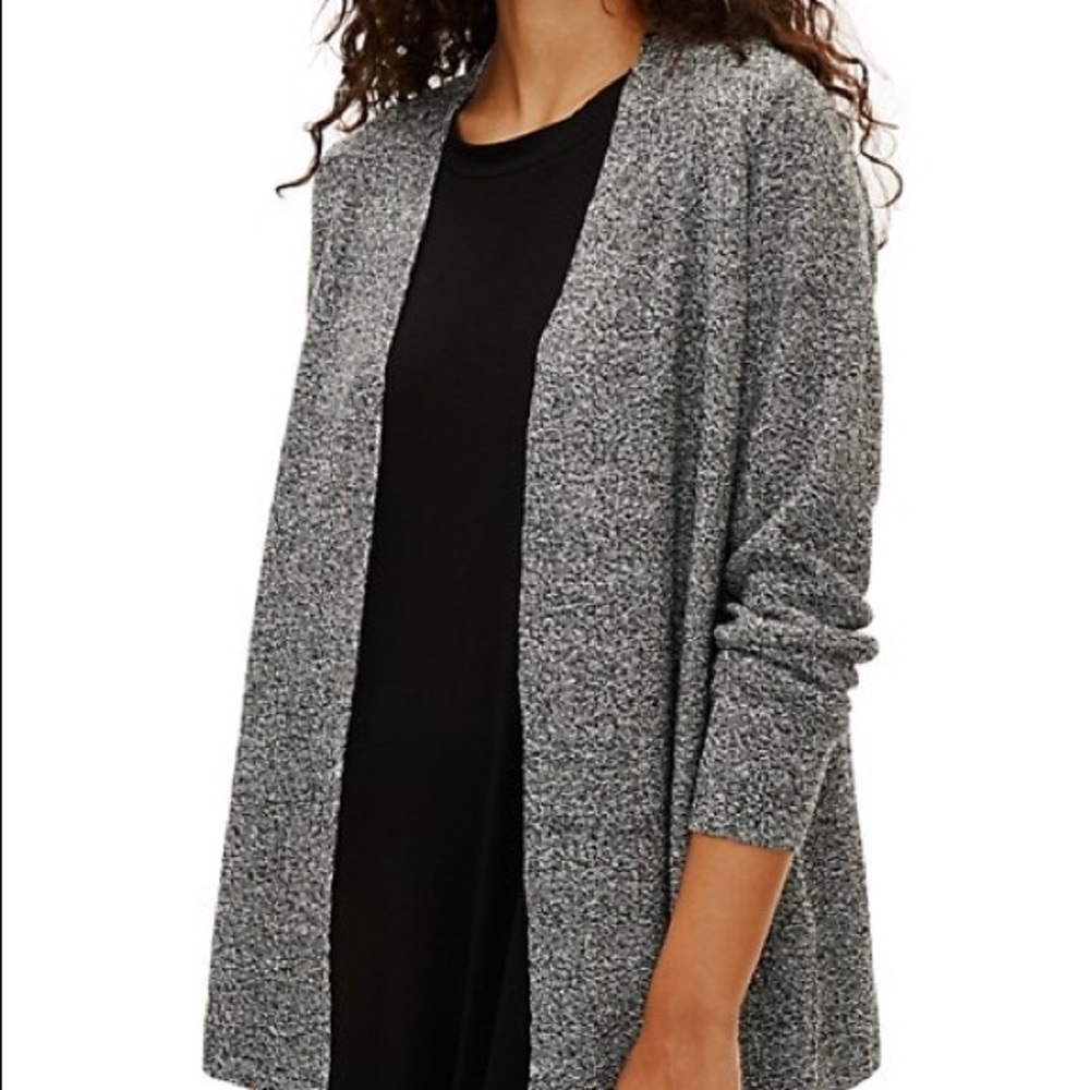 Eileen Fished Organic Linen Cardigan